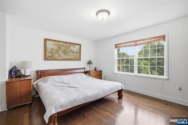 270 Grand Avenue 4C, Palisades Park, NJ 07650