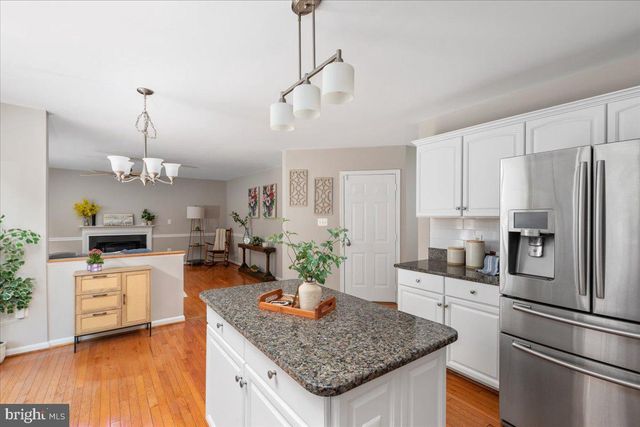 9344 SIGNAL STATION DR, Manassas, VA 20111