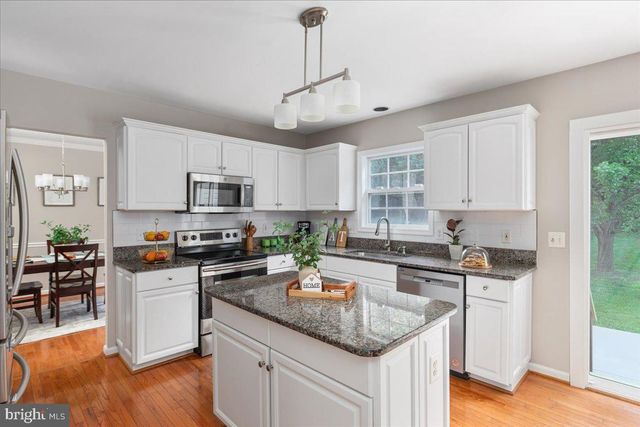 9344 SIGNAL STATION DR, Manassas, VA 20111