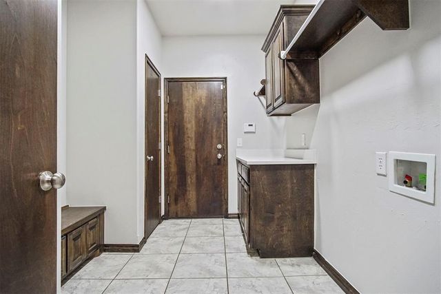 5348 Starling Way, Oklahoma City, OK 73179