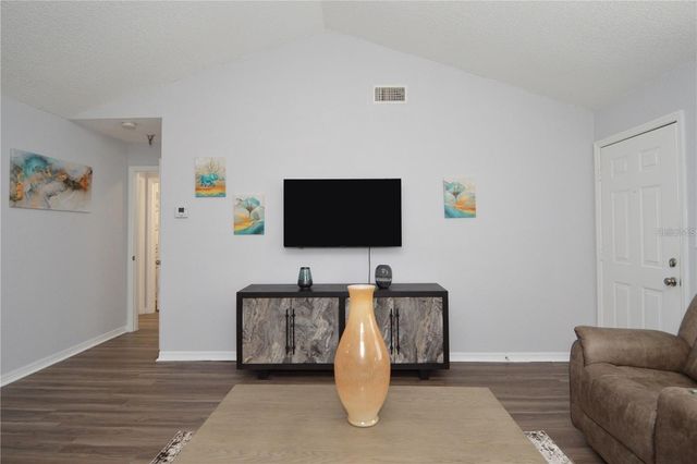 10265 GANDY BOULEVARD N 1002, St Petersburg, FL 33702