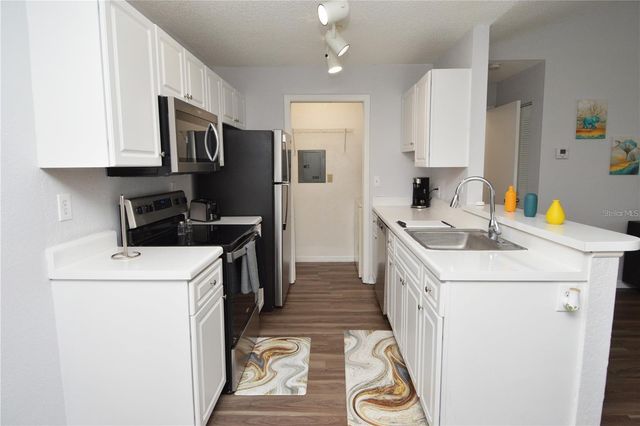 10265 GANDY BOULEVARD N 1002, St Petersburg, FL 33702