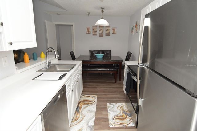 10265 GANDY BOULEVARD N 1002, St Petersburg, FL 33702