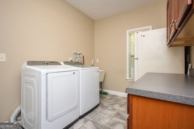 1603 Highway 16 E, Jackson, GA 30233