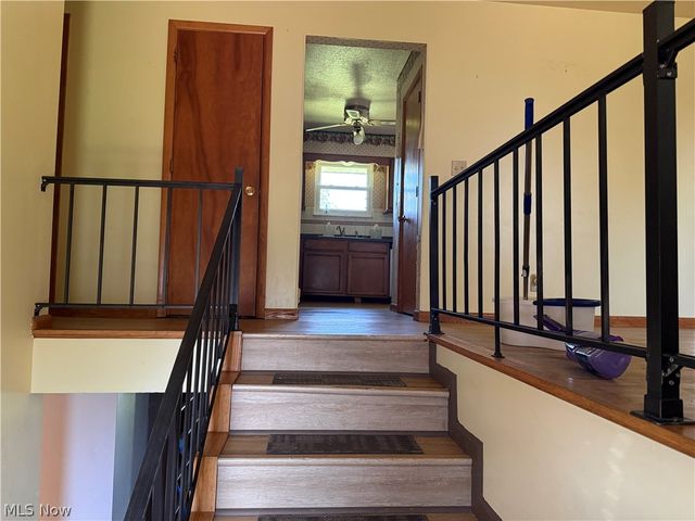 147 E Lubeck Hills Drive, Washington, WV 26181