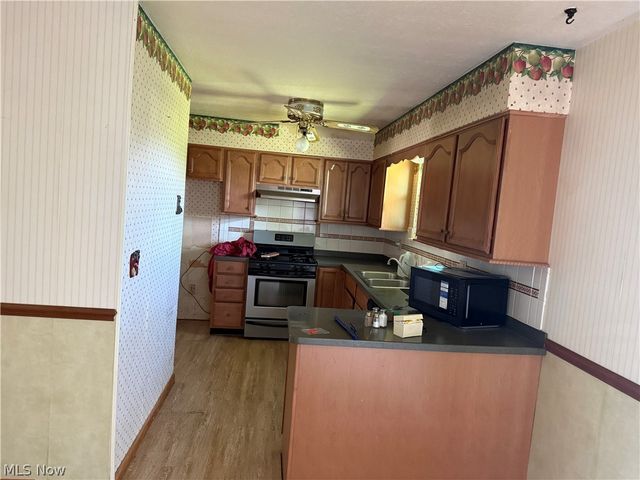 147 E Lubeck Hills Drive, Washington, WV 26181