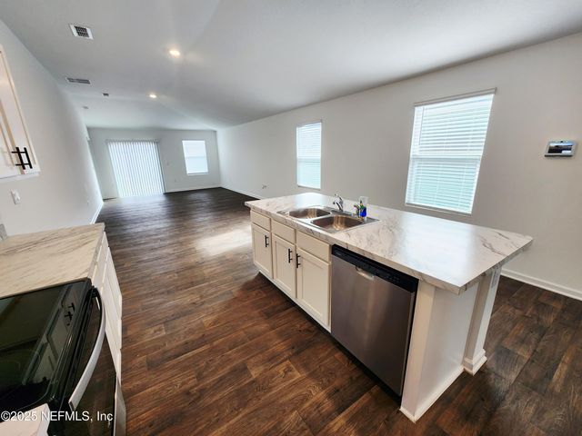 12707 EUROPEAN BEECH Road, Jacksonville, FL 32218