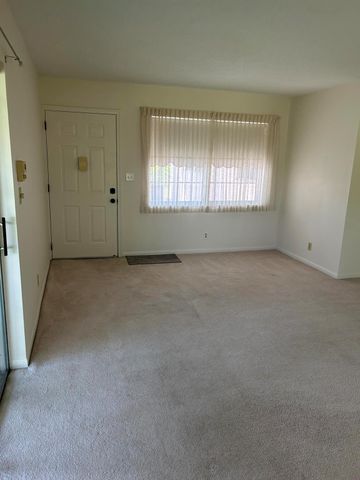 424 SW Natura Avenue, Deerfield Beach, FL 33441