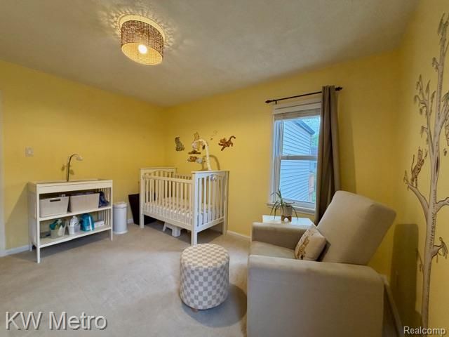 302 E Bloomfield Avenue, Royal Oak, MI 48073