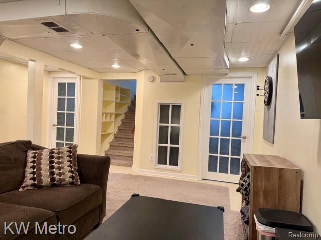 302 E Bloomfield Avenue, Royal Oak, MI 48073