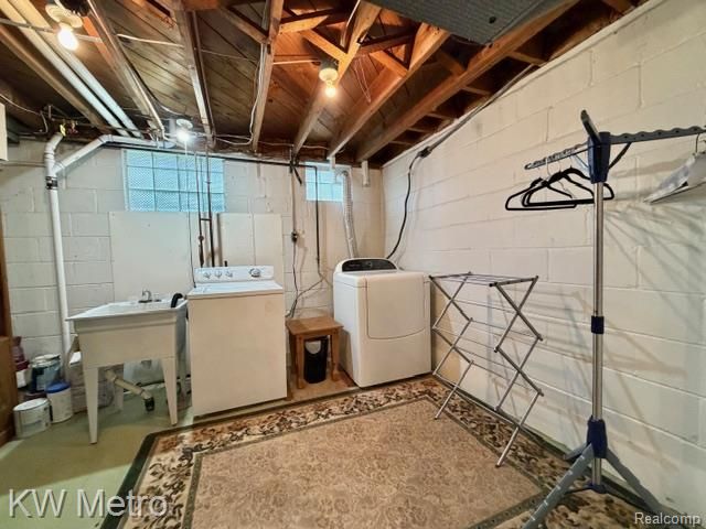 302 E Bloomfield Avenue, Royal Oak, MI 48073