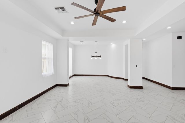 1209 11th Street SE, Rio Rancho, NM 87124