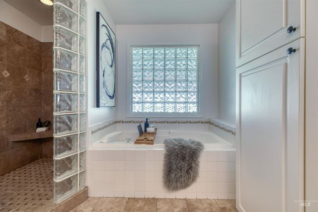 5950 W Plantation, Boise, ID 83703
