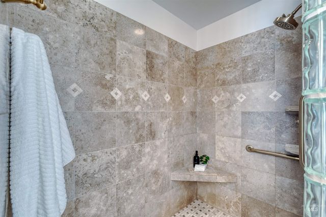 5950 W Plantation, Boise, ID 83703
