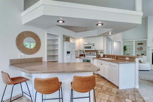 5950 W Plantation, Boise, ID 83703
