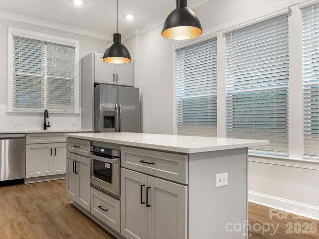 428 Woodvale Place, Charlotte, NC 28208