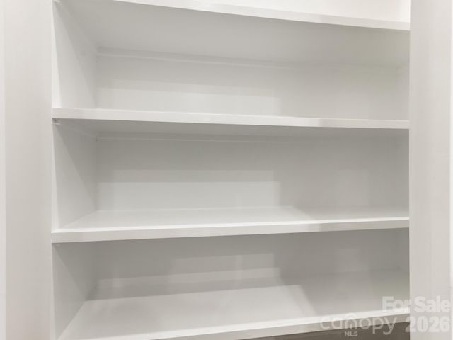 428 Woodvale Place, Charlotte, NC 28208