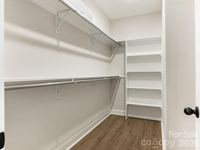 428 Woodvale Place, Charlotte, NC 28208