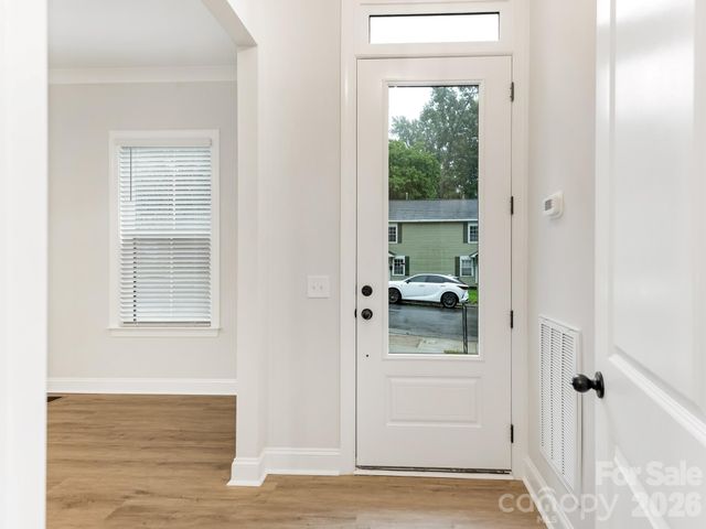 428 Woodvale Place, Charlotte, NC 28208