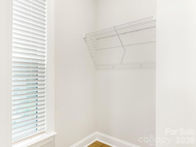 428 Woodvale Place, Charlotte, NC 28208