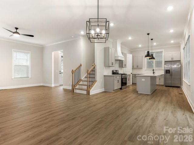 428 Woodvale Place, Charlotte, NC 28208