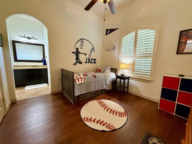 8424 Kings View Court, Montgomery, TX 77316