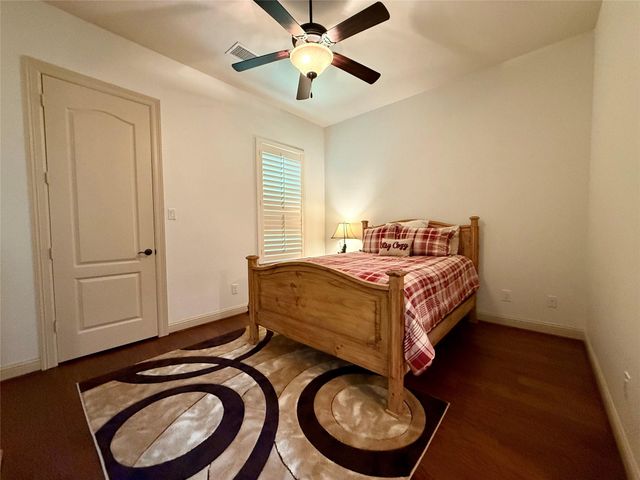 8424 Kings View Court, Montgomery, TX 77316