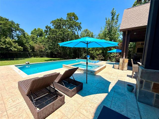 8424 Kings View Court, Montgomery, TX 77316