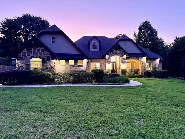 8424 Kings View Court, Montgomery, TX 77316