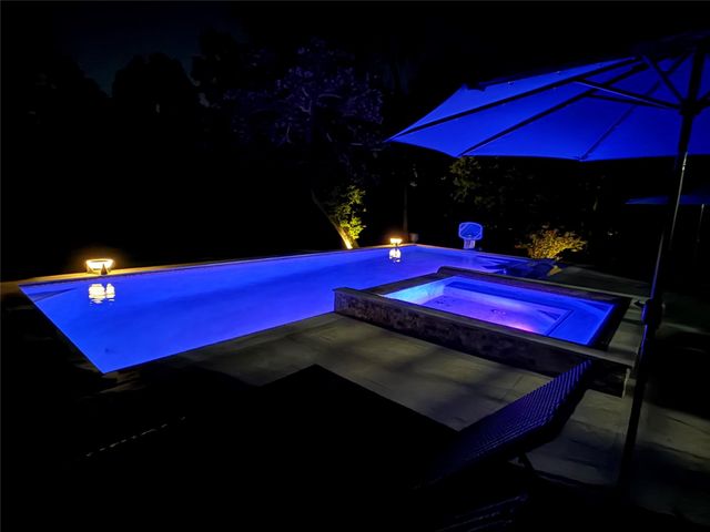 8424 Kings View Court, Montgomery, TX 77316