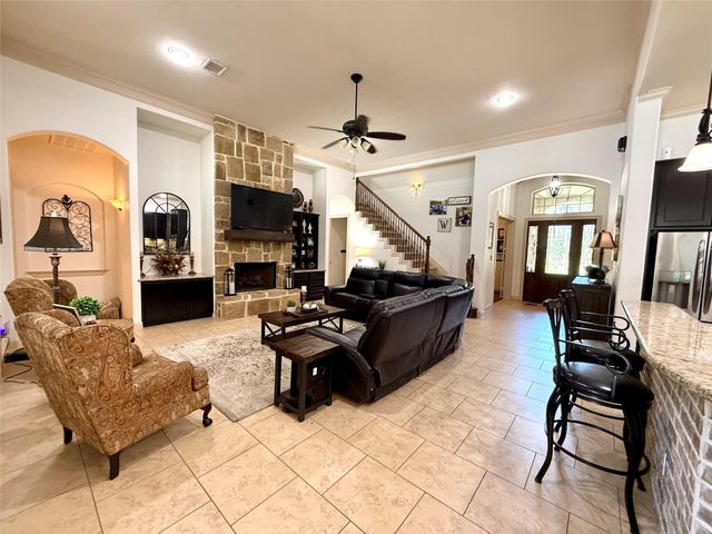 8424 Kings View Court, Montgomery, TX 77316