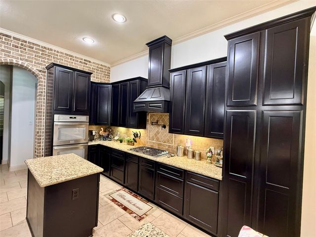 8424 Kings View Court, Montgomery, TX 77316
