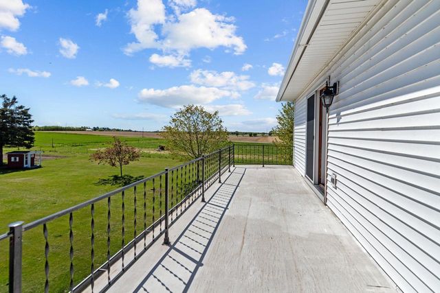 15431 JAMBO CREEK ROAD, Mishicot, WI 54228