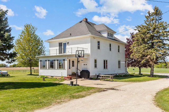 15431 JAMBO CREEK ROAD, Mishicot, WI 54228