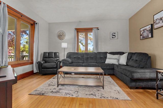 15431 JAMBO CREEK ROAD, Mishicot, WI 54228