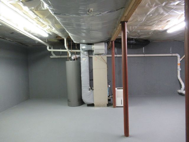 25 Rodeo Drive, East Bridgewater, MA 02333