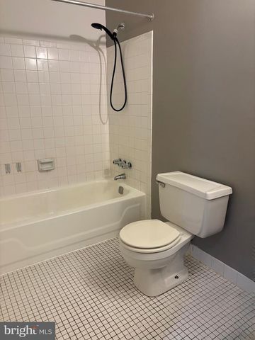 8 PARTRIDGE CT, Marlton, NJ 08053