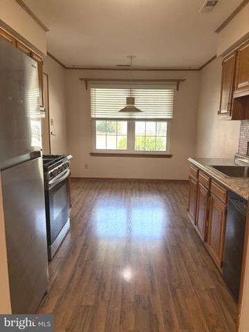 8 PARTRIDGE CT, Marlton, NJ 08053