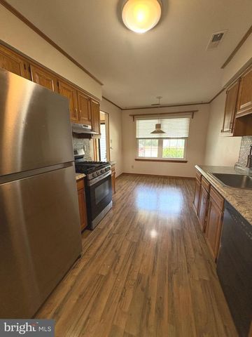 8 PARTRIDGE CT, Marlton, NJ 08053