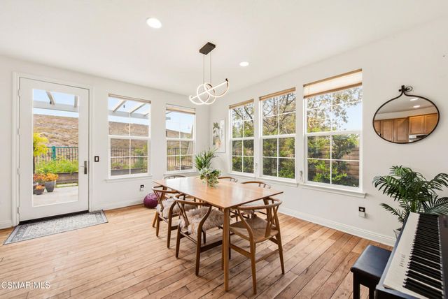 2266 Swift Fox Court, Simi Valley, CA 93065