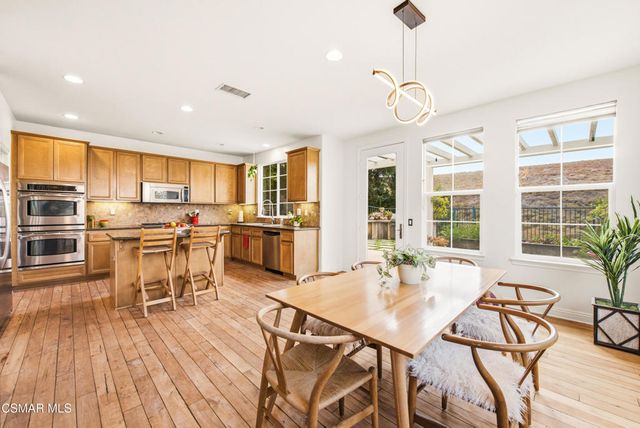 2266 Swift Fox Court, Simi Valley, CA 93065