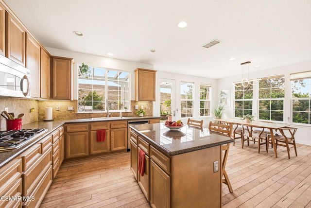 2266 Swift Fox Court, Simi Valley, CA 93065