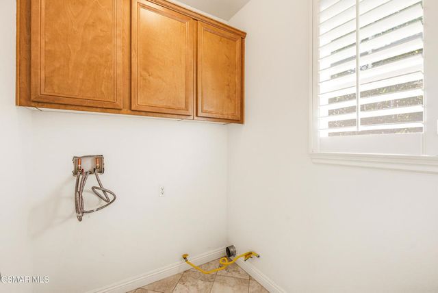 2266 Swift Fox Court, Simi Valley, CA 93065