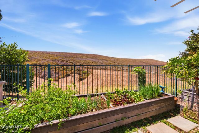 2266 Swift Fox Court, Simi Valley, CA 93065