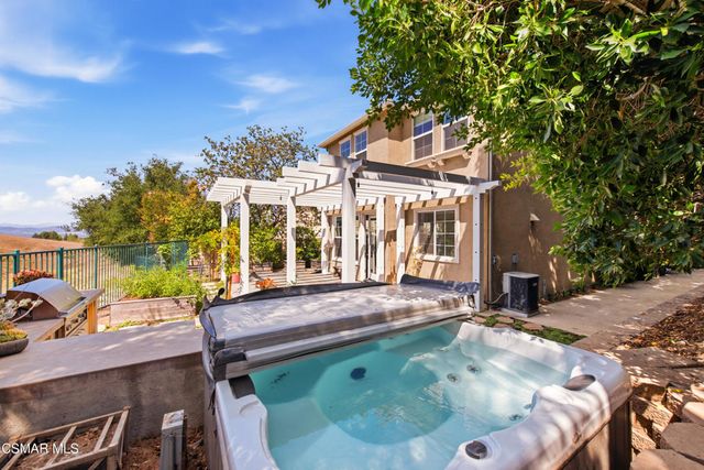 2266 Swift Fox Court, Simi Valley, CA 93065