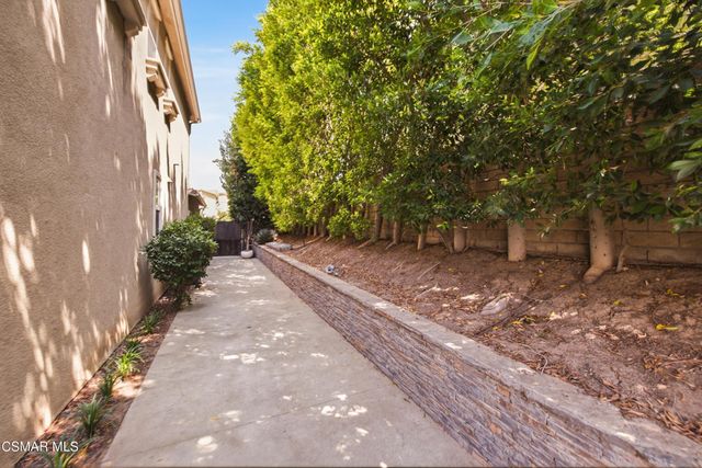 2266 Swift Fox Court, Simi Valley, CA 93065