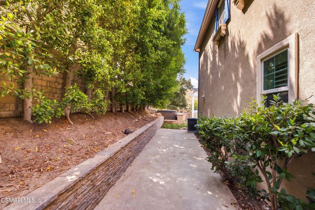 2266 Swift Fox Court, Simi Valley, CA 93065
