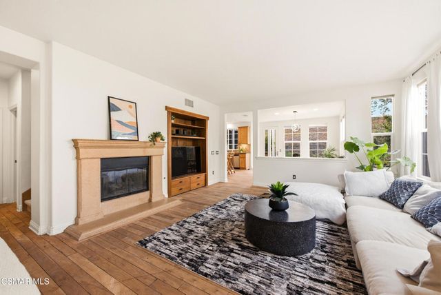 2266 Swift Fox Court, Simi Valley, CA 93065