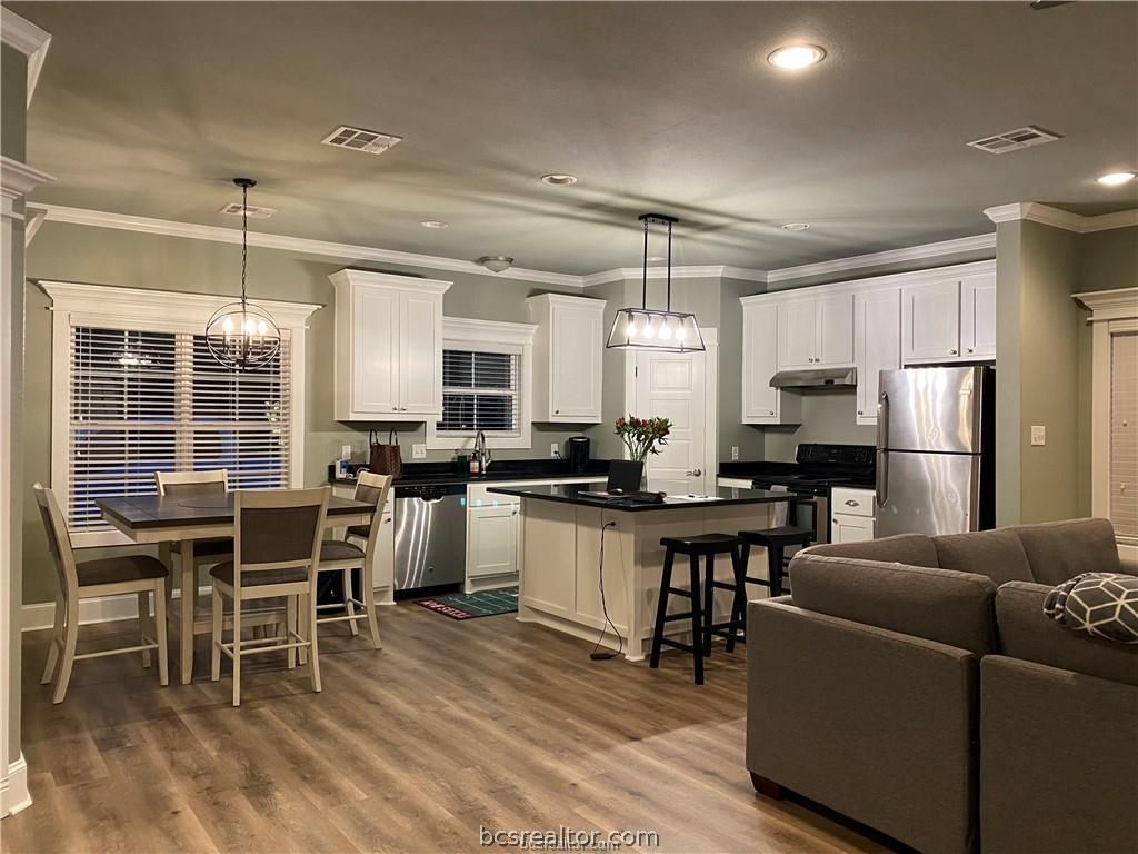 1637 Park Place, College Station, TX 77840 — photo 3