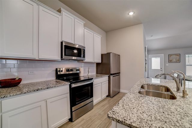 2051 Rowan WAY, New Braunfels, TX 78130